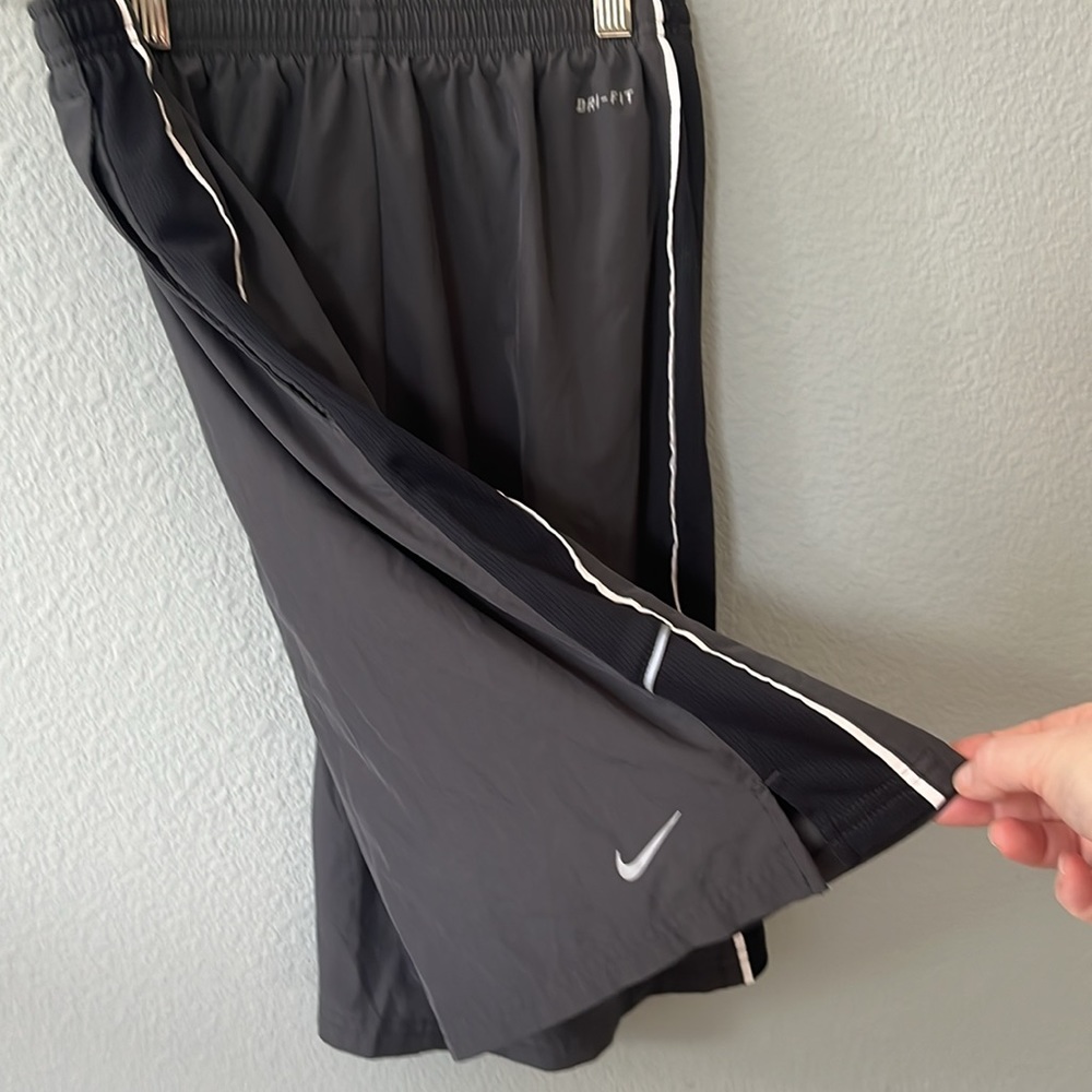 Nike Dri-Fit kids size S athletic shorts, gray with black mesh, full bri… - Picture 3 of 6